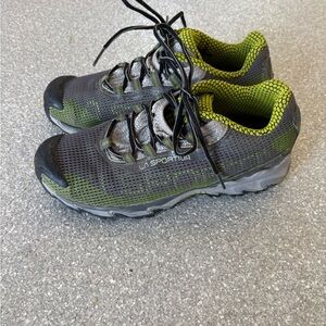 La Sportiva Men's Wildcat trail running shoe size 9